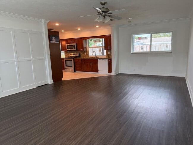 Photo - 3 Forest Hills Ln