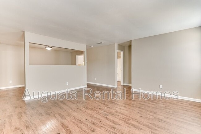 Photo - 3033 Old Powderhouse Rd