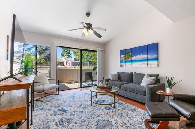 Photo - 1075 Shadowridge Dr