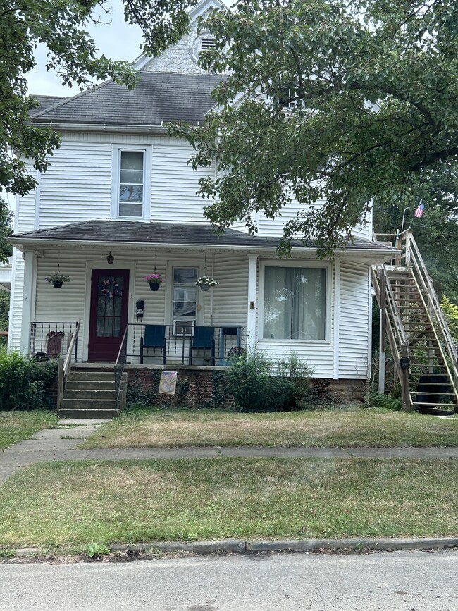 Photo - 413 Pleasant St Unit #3