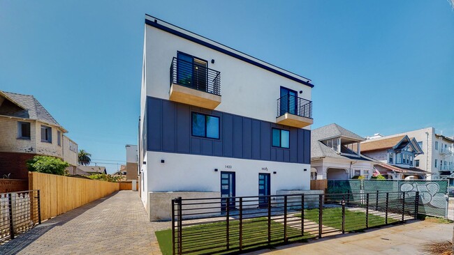 Building Photo - 1435 Westmoreland Ave Unit #1435