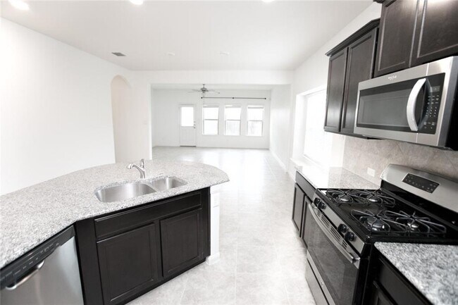 Photo - 361 Shale Cir