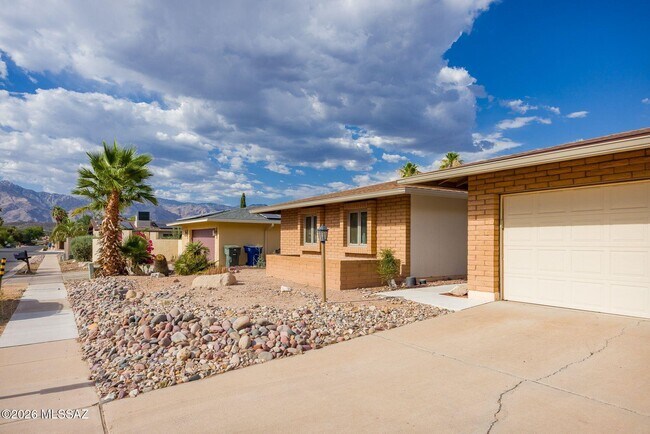 Photo - 2720 N Essel Dr