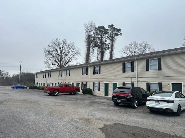 Building Photo - 1706 37th St NE