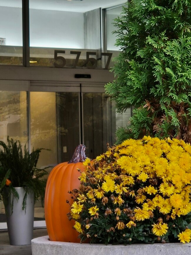 Photo - 5757 N Sheridan Rd Unit 3J