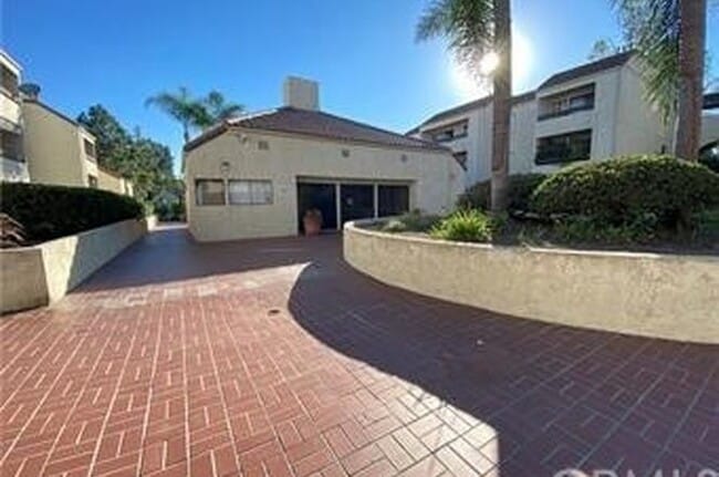 Photo - 600 W 3rd St Unidad A312