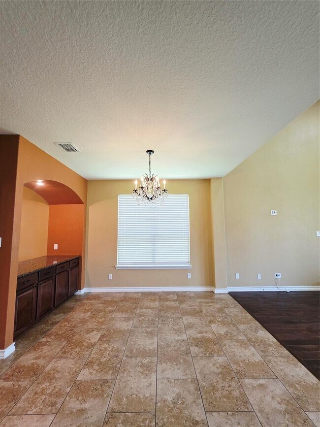228 Dove Hill