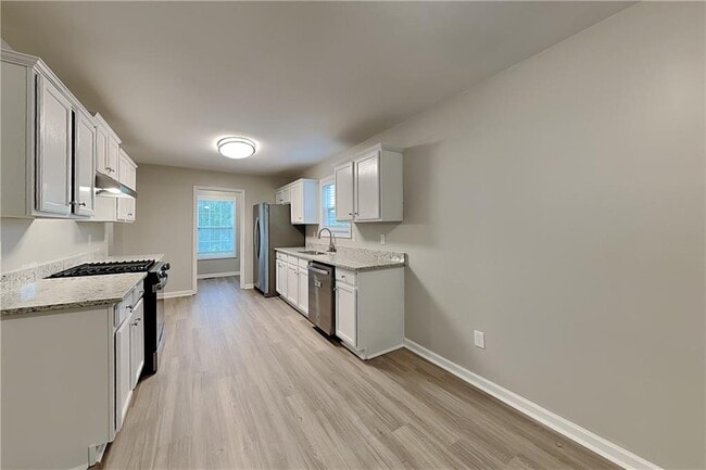 Photo - 280 Brookview Dr