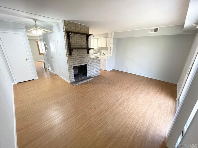 Photo - 34 Wooded Way