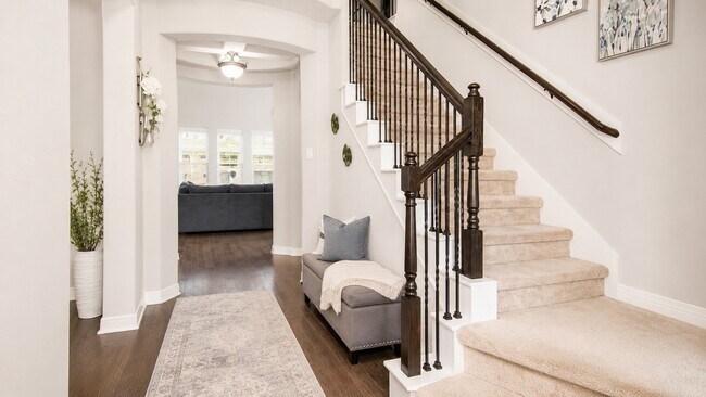 Photo - 4411 Woodridge Dr