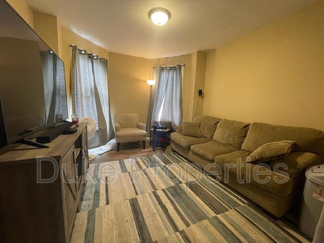 Photo - 6 Parsons St