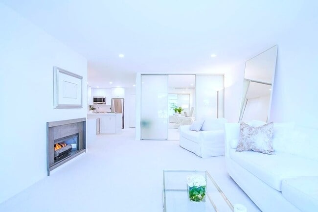 Photo - 11645 Montana Ave