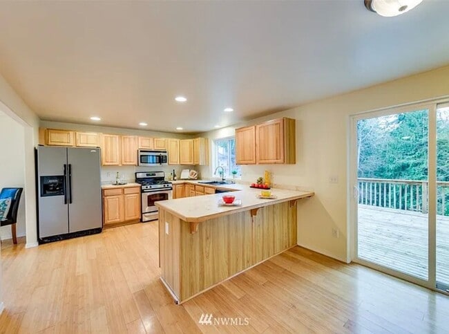 Photo - 8661 Sungate Pl NE