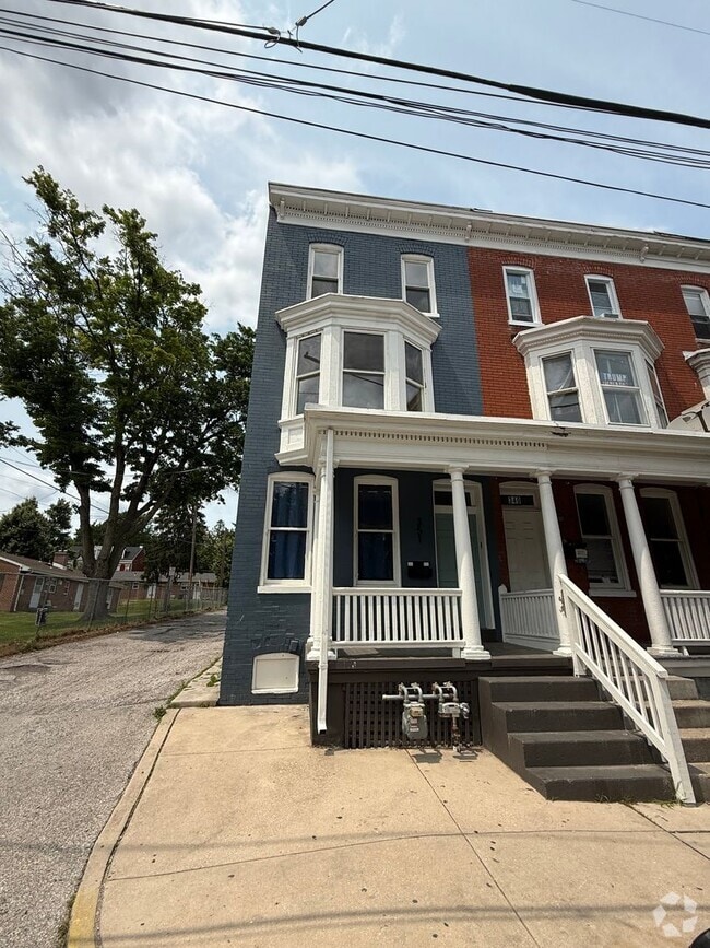Building Photo - 351 Smyser St Unit Apt #2