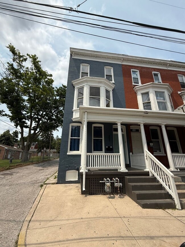 Building Photo - 351 Smyser St Unit Apt #2