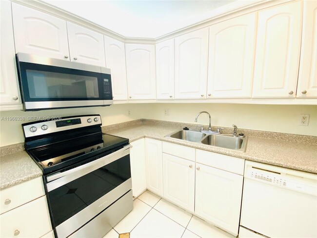 Photo - 400 Kings Point Dr Unit 718