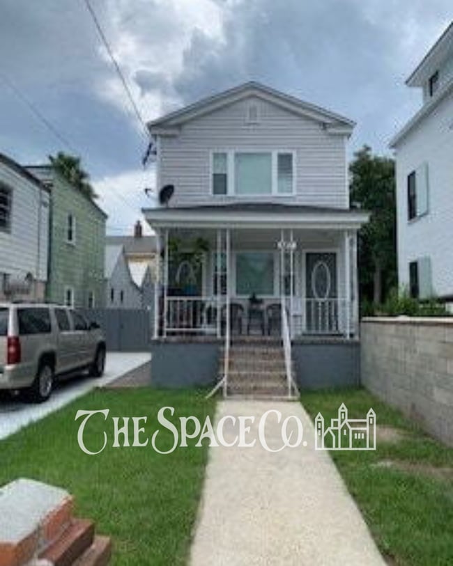 Photo - 587 Rutledge Ave Unidad B