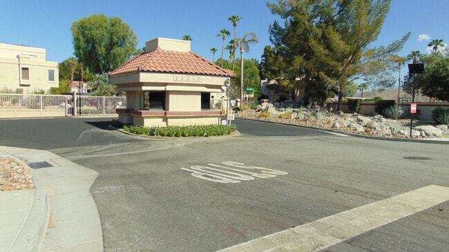35200 Cathedral Canyon Dr Unidad Canyon Shores