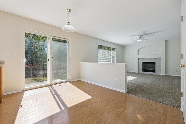 Photo - 4952 Tarcoola Ln