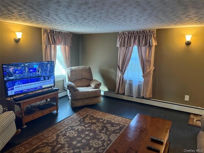 6 Glenmere Ave Unit 4