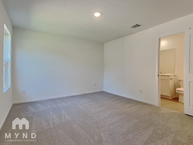 Photo - 1737 Lofty Cedar Ct