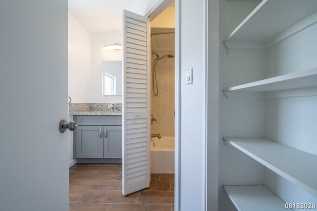 Photo - 2085 Ala Wai Blvd Unit B64