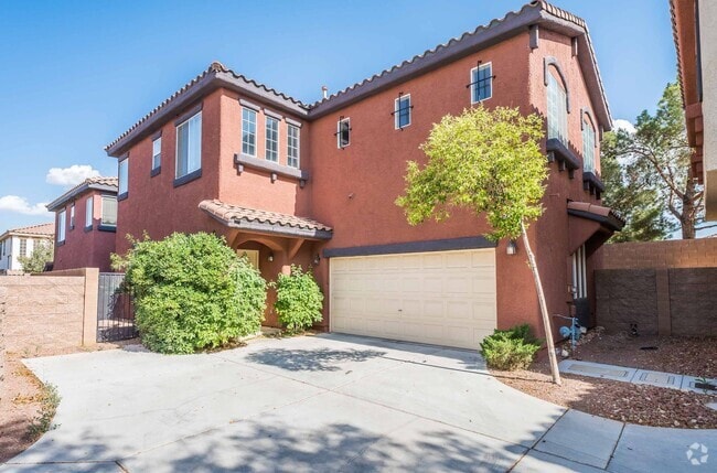 Building Photo - Introducing a 3 Bedroom property nestled i... Rental
