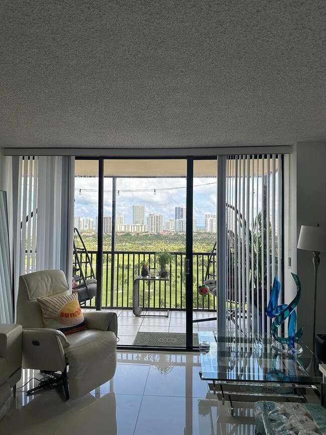 Photo - 20301 W Country Club Dr Unit 1927