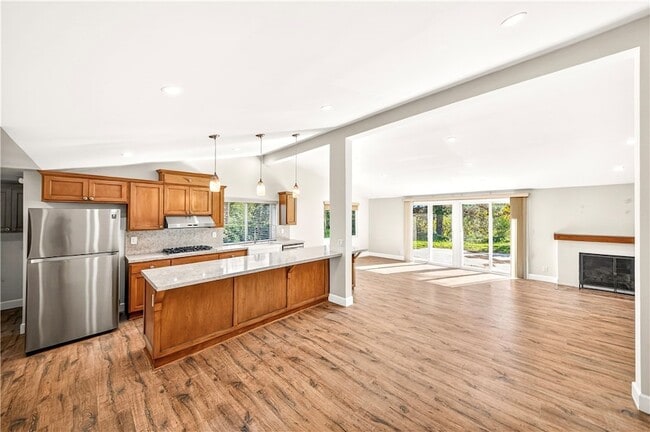 Photo - 20524 Rhoda St