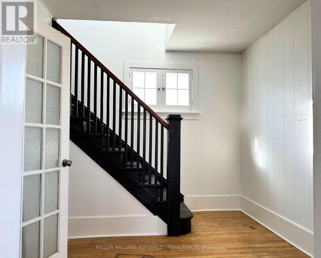 Photo - 387 William St