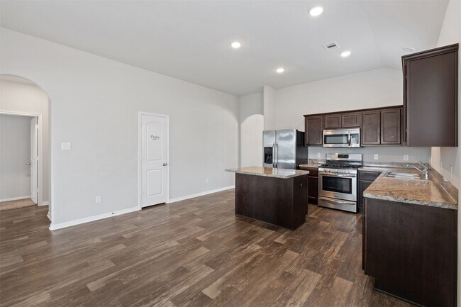 Building Photo - 5126 Chester Springs Ln