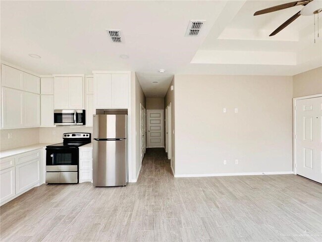 Photo - 23 S Alamo Rd Unit 7