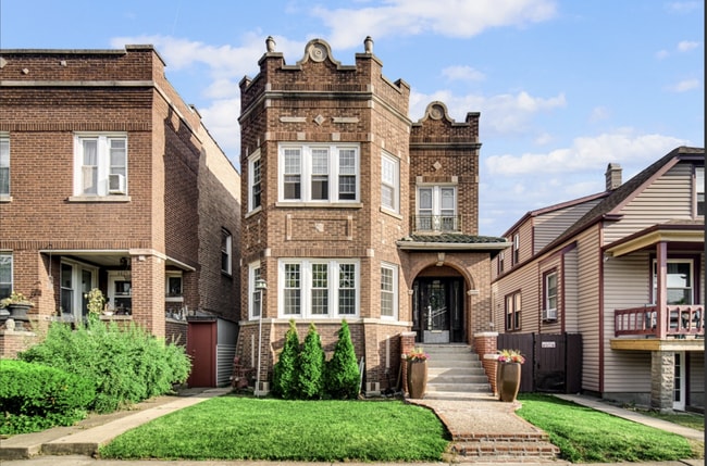 Photo - 4835 W Cornelia Ave Unit Basement