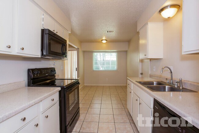 Photo - 22510 Leedstown Ln