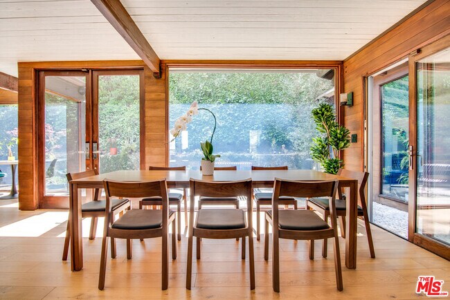 Photo - 9624 Yoakum Dr