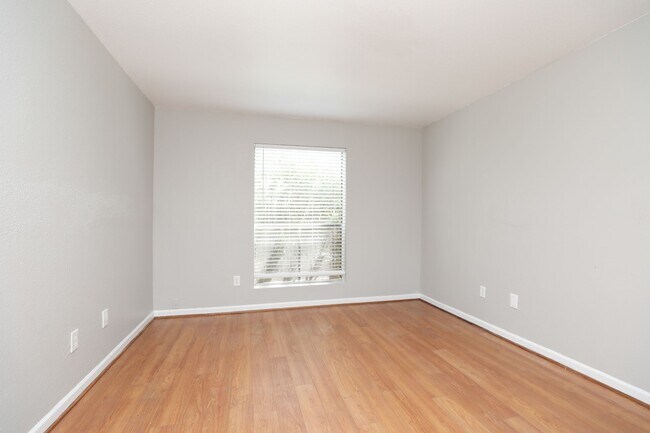 Photo - 2100 Wilcrest Dr Unidad 127