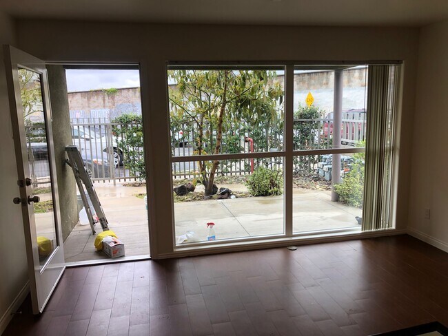 Photo - 5415 Lexington Ave Unit 1