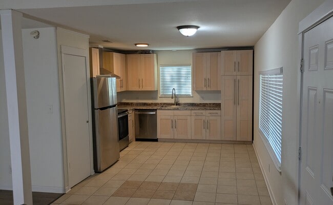 Photo - 6407 Auburn Dr