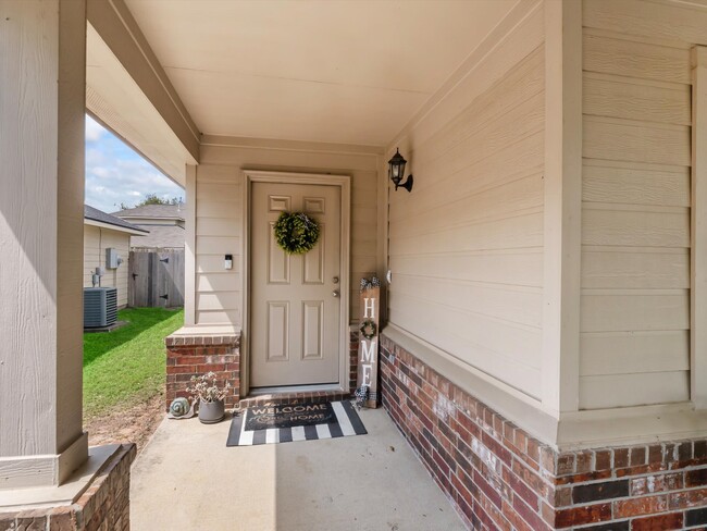 Photo - 15811 Sarasam Creek Ct