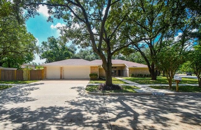 Photo - 16117 De Lozier St Casa
