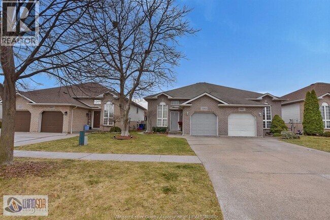 Photo - 1003 Silverdale Dr