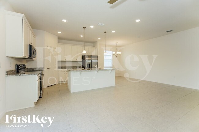 1606 Isleta Lp