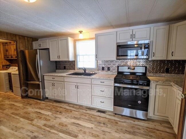 Photo - 1101 E 18 1/2 St