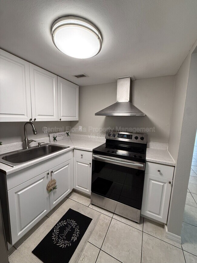 Photo - 942 N Lake Destiny Rd Unit B