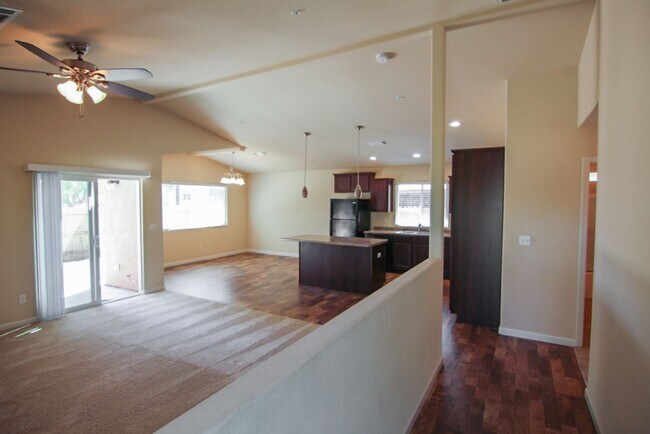 Photo - 3 Bedroom, 2 Bath Home in Redding