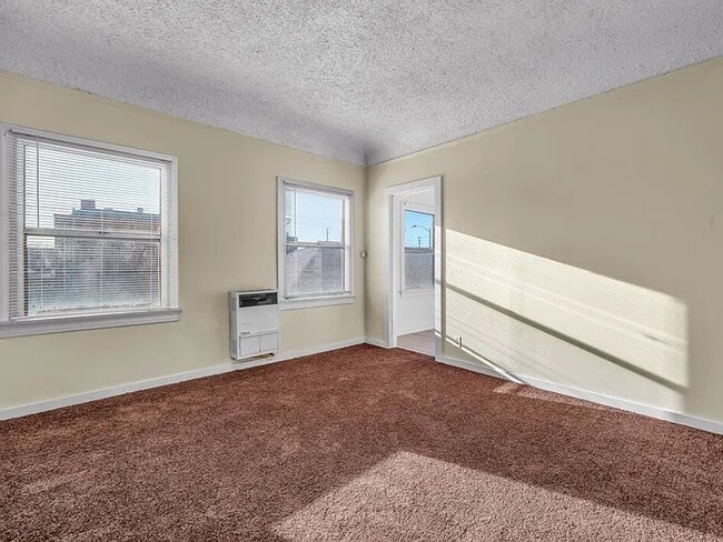 1628 W 45th St Unit 205