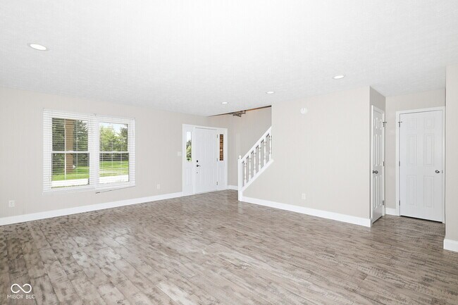 Photo - 9224 Oak Knoll Ln