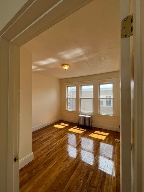 Photo - 827 Hyde Park Ave Unit 3