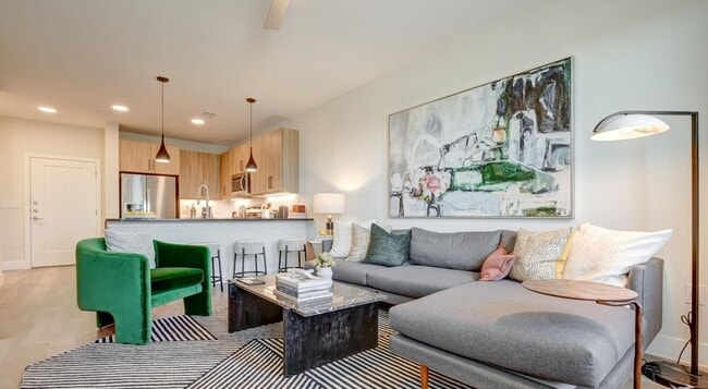 Photo - 23233 Western Centre Dr