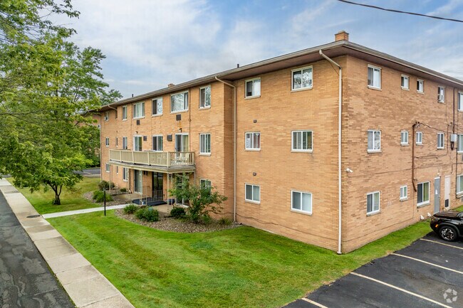 Stoneybrook Apartments